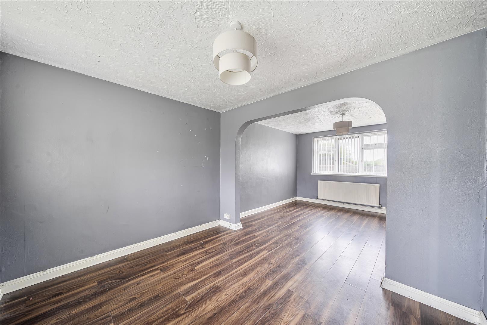 Upper Gendros Crescent, Gendros, Swansea, SA5 8DY